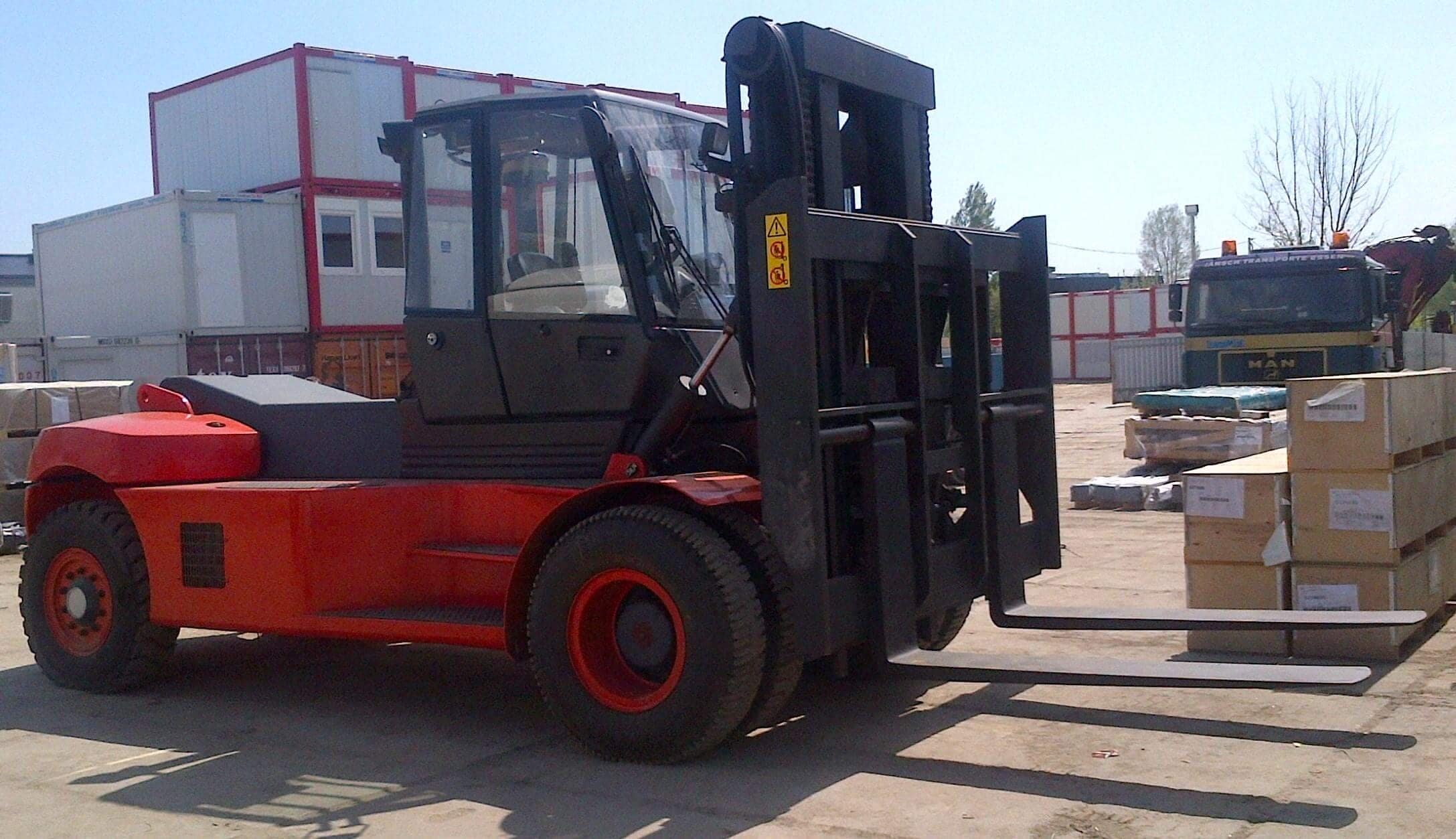 Wózek widłowy LINDE H 160